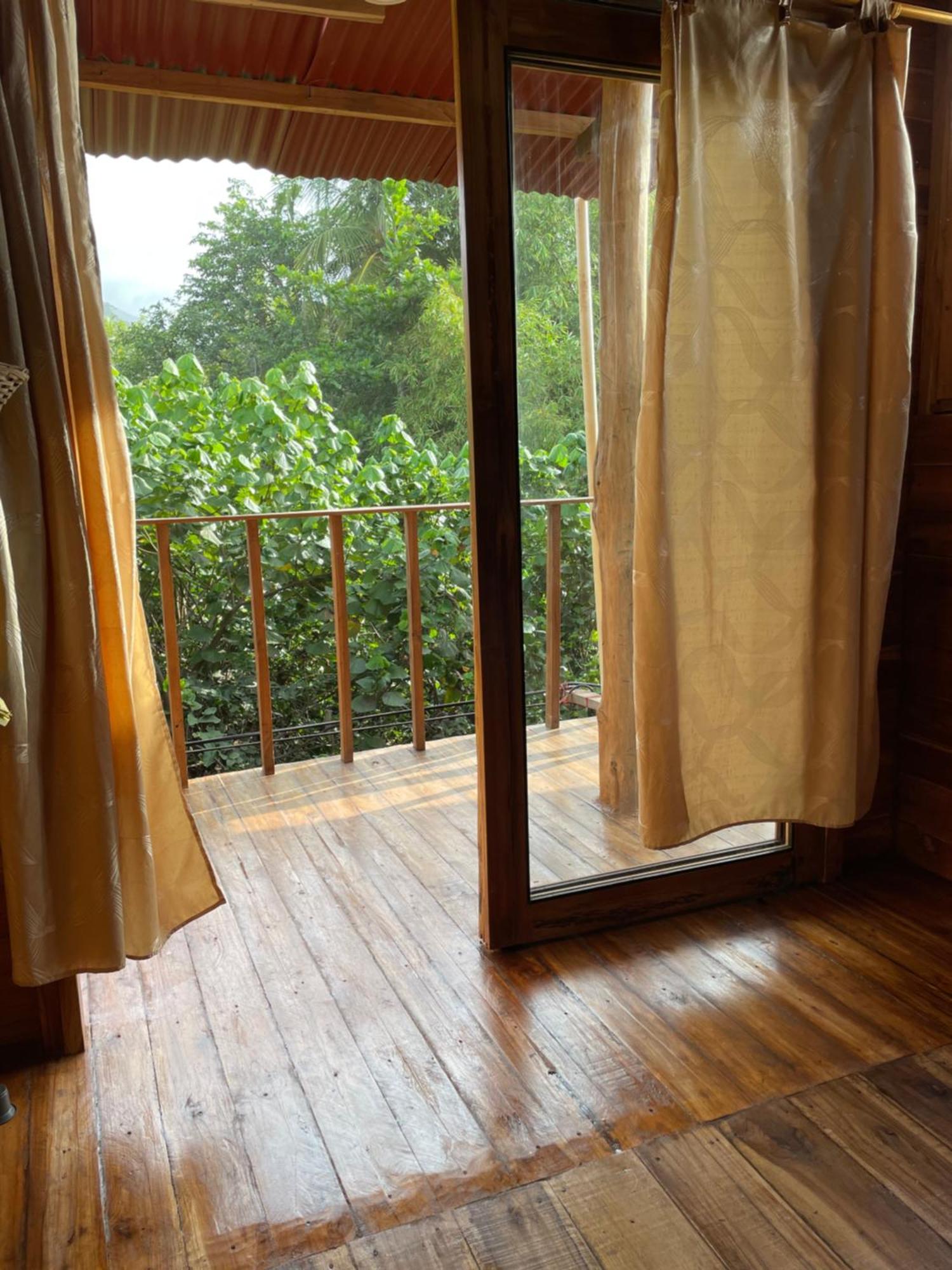 The Mompe Beach Hostal La Poza 外观 照片