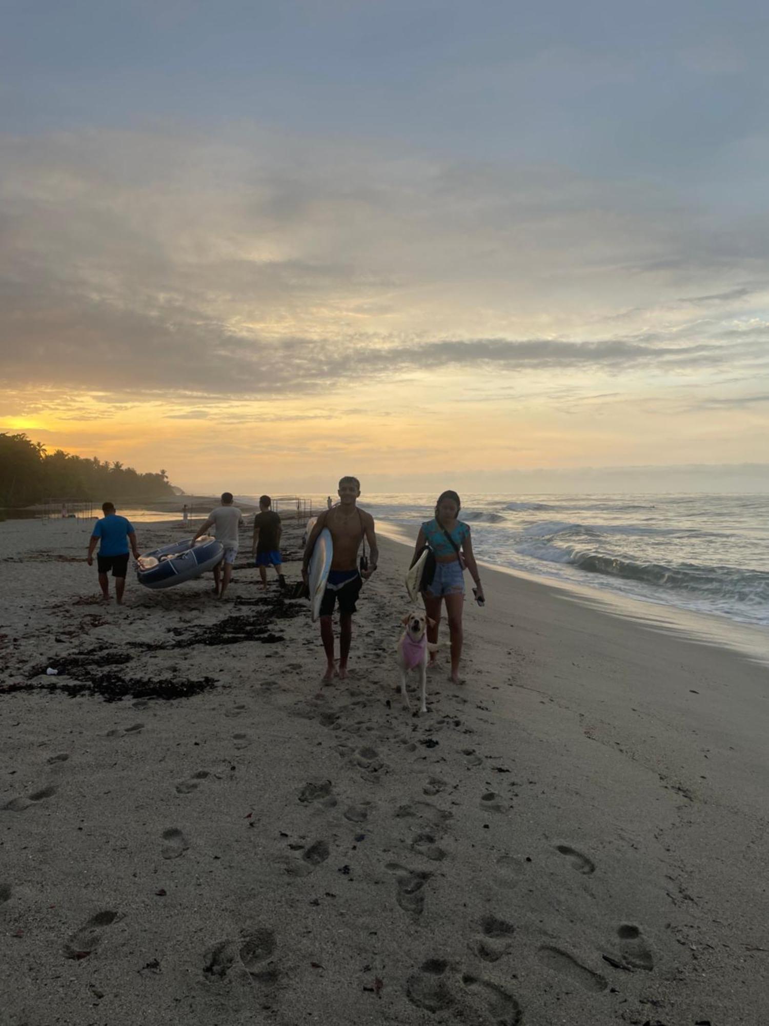 The Mompe Beach Hostal La Poza 外观 照片
