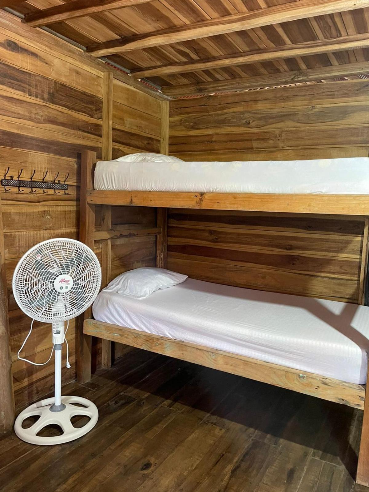 The Mompe Beach Hostal La Poza 外观 照片