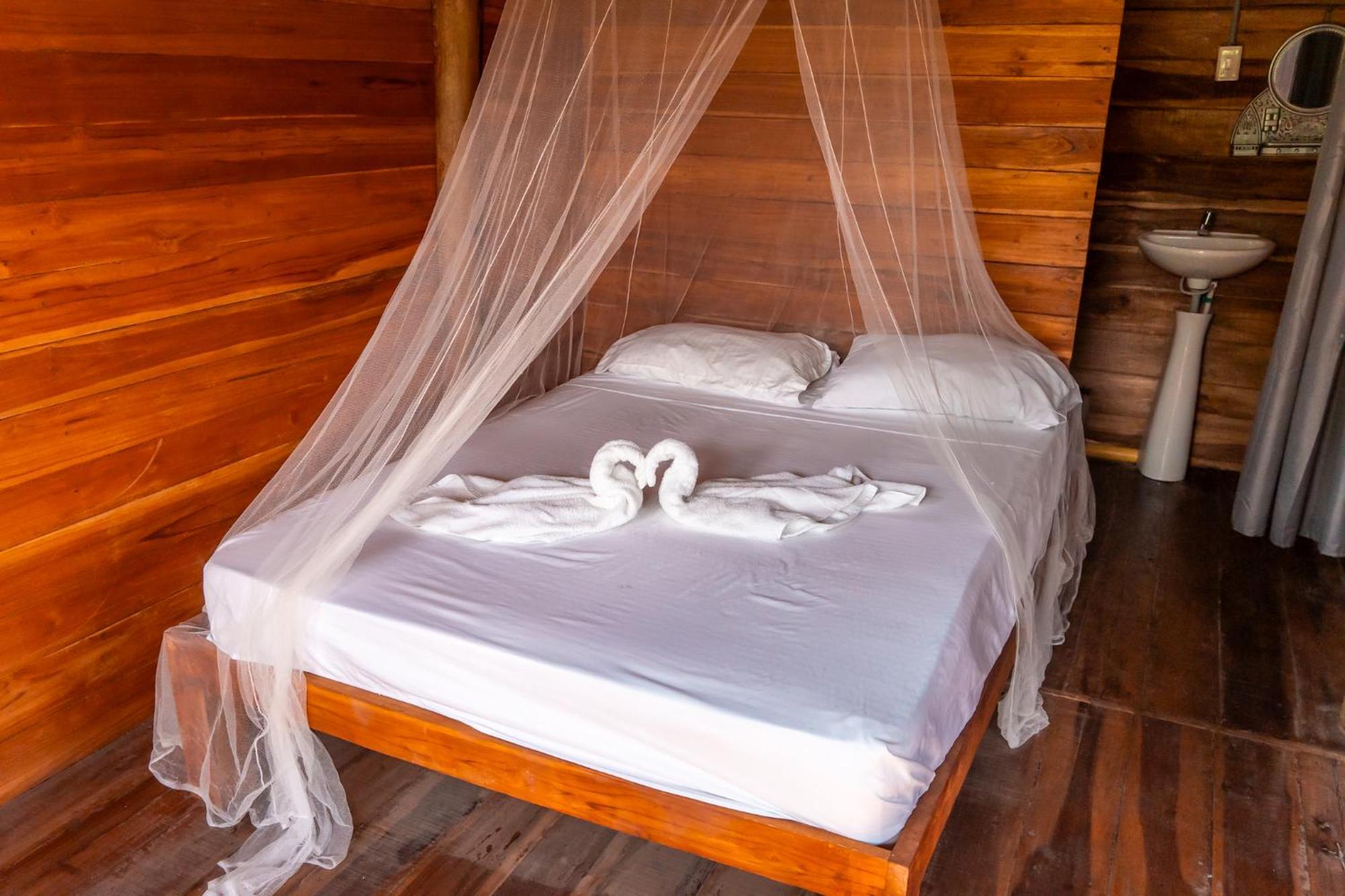 The Mompe Beach Hostal La Poza 外观 照片