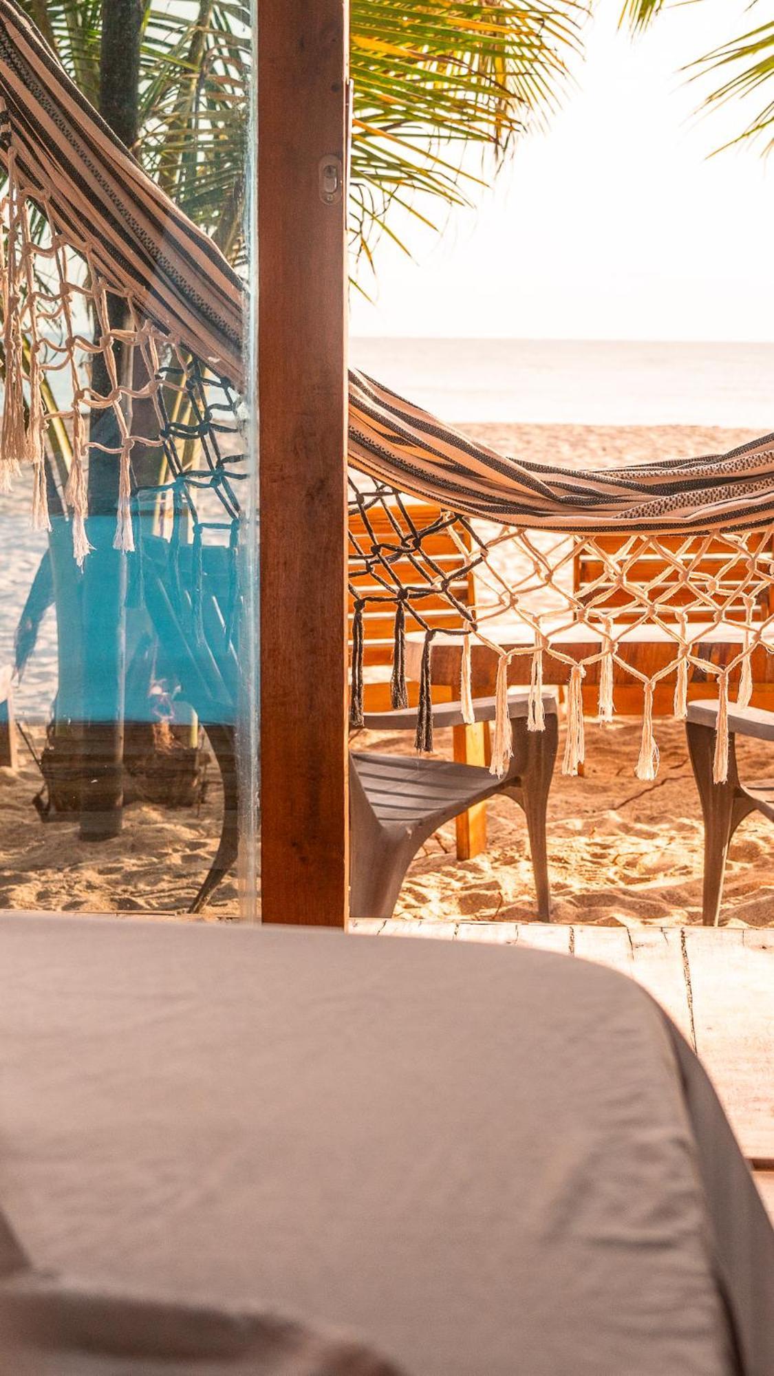The Mompe Beach Hostal La Poza 外观 照片
