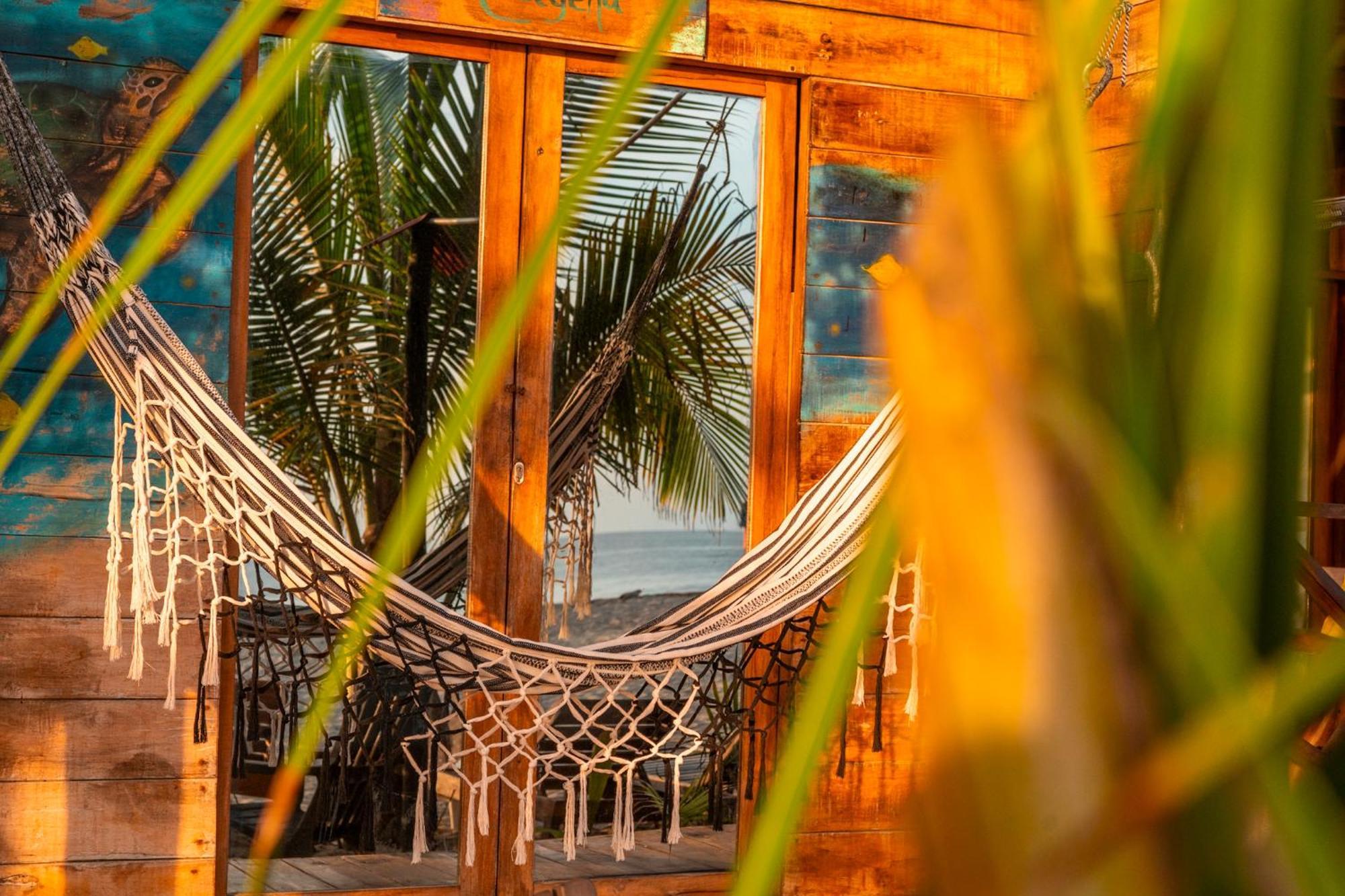 The Mompe Beach Hostal La Poza 外观 照片